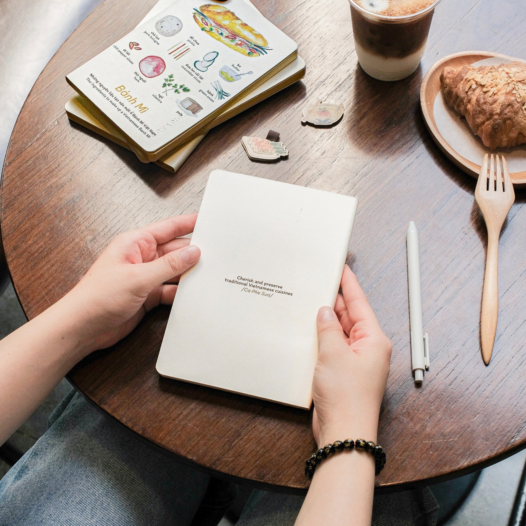 Sổ da - Bánh Mì