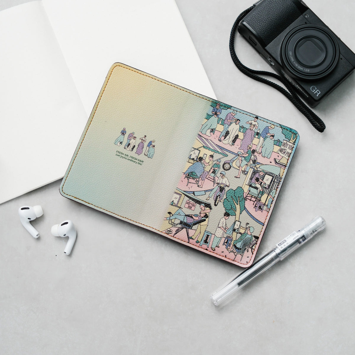 Bao Da Hộ Chiếu Cắt tóc vỉa hè